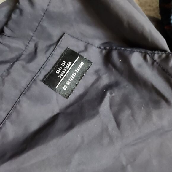 Empyre Surplus Co - Hooded jacket with pocket - Medium Aztec Print Windbreaker - Picture 8 of 13